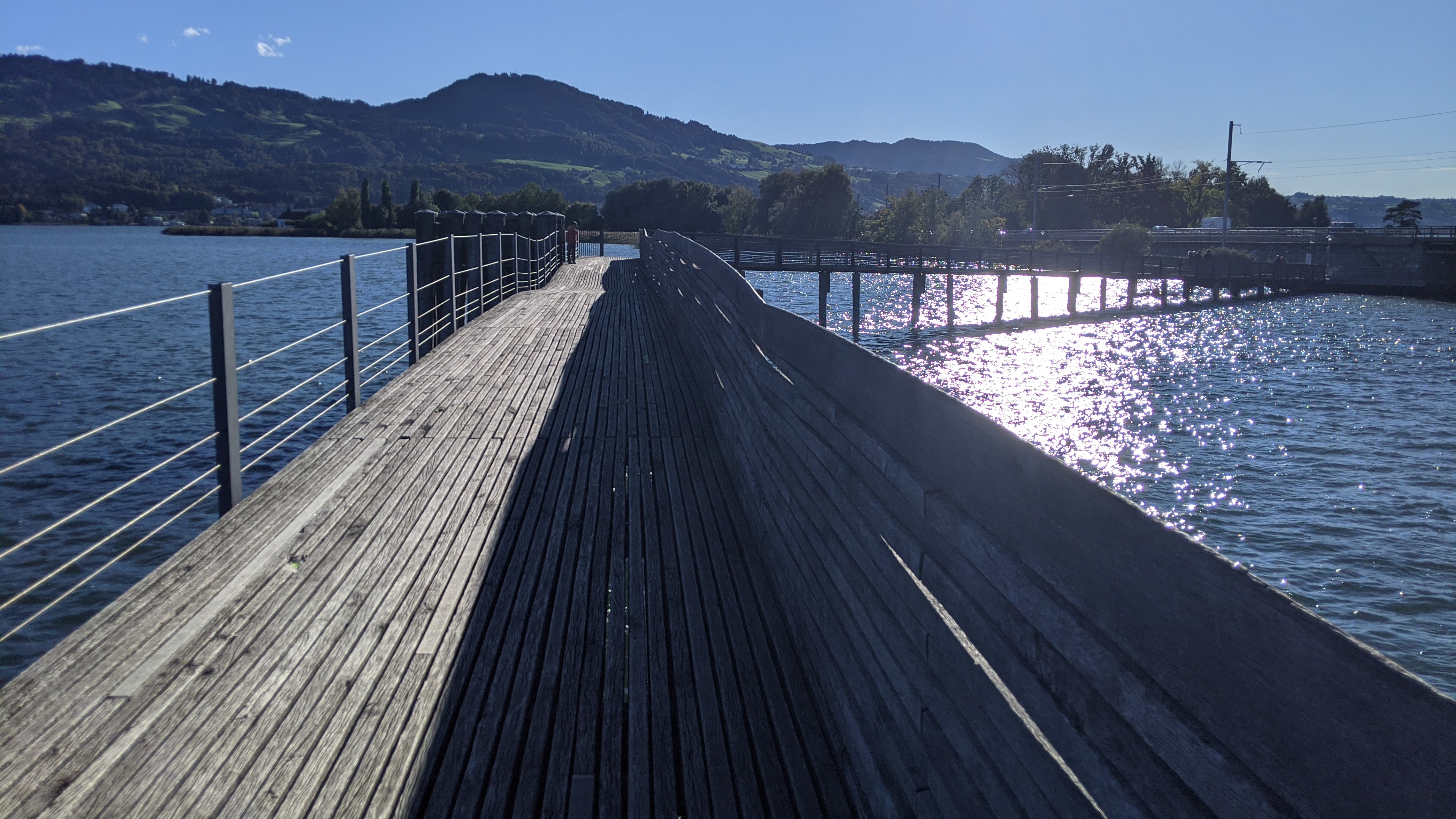 Holzbrücke / 木橋